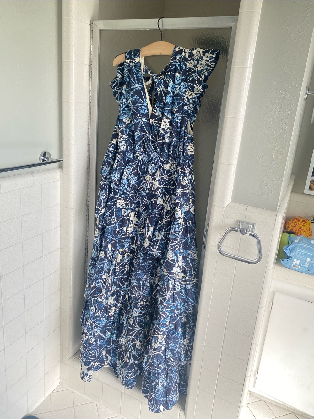 Mary Olivers Navy and Cream Floral Tie-Back Dress